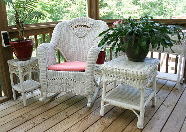 Keep your outdoor furniture in excellent condition to ensure the comfort and appeal of your outdoor area.